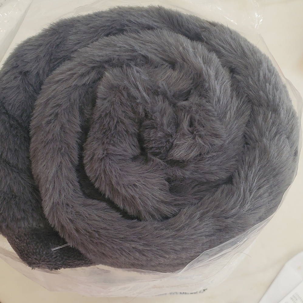 Unhide blanket - Picture 4 of 5